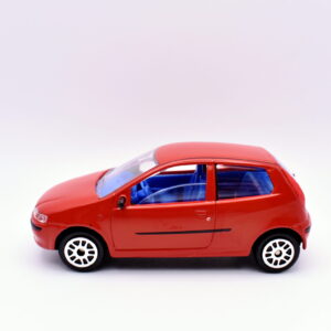 Modellino auto scala 1:43 Fiat punto rosso diecast modellismo statico collezione