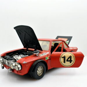 Modellino auto rally 1:25 1:24 lancia fulvia 1600 HF politoys modellismo statico