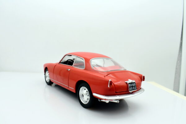 Modellino auto scala 1:24 alfa romeo giulietta sprint modellismo da collezione diecast - immagine 4