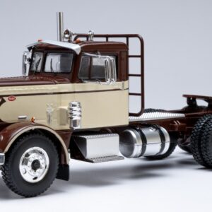 Modellino camion scala 1:43 Ixo PETERBILT 281 1955 modellismo statico diecast