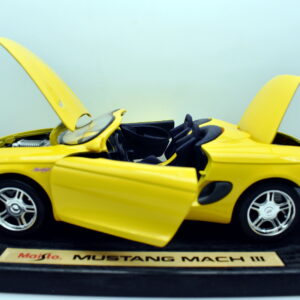 Modellino auto scala 1:18 MUSTANG MACH III diecast modellismo statico