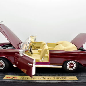 Modellino auto scala 1:18 mercedes benz 280 SE Maisto diecast modellismo statico