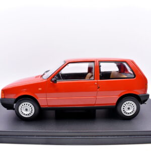 modellino auto Fiat uno whitebox modellino auto scala 1:24 collezione modellismo