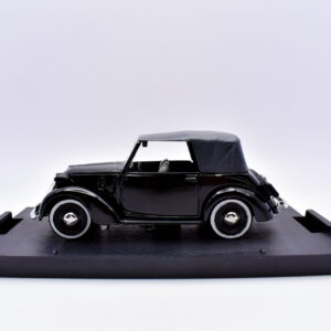 Modellino auto scala 1:43 Fiat 1100 508c chiuso Brumm diecast modellismo statico