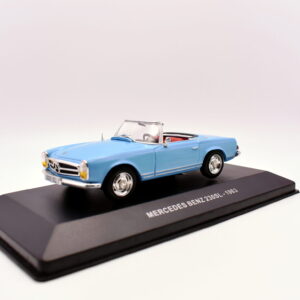 Modellino Auto Scala 1:43 Mercedes benz 230 SL solido modellismo statico