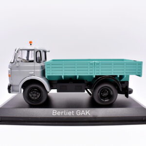 Modellino camion scala 1:43 berliet GAK norev modellismo statico