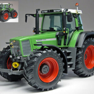 Modellino trattore Weise-Toys FENDT FAVORIT 824 2008-2013 1:32 diecast modellismo statico