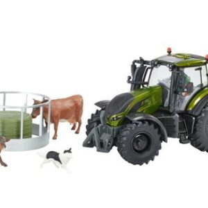 Modellino trattore Britains OLIVE GREEN VALTRA PLAYSET 1:32 diecast modellismo statico