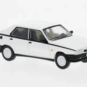 Modellino auto scala 1:87 ALFA ROMEO 75 1988 WHITE diecast modellismo statico