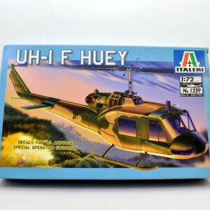 Modellino elicottero model kit montaggi UH-I HUEY italeri scala 1:72 modellismo