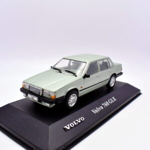 Modellino auto scala 1:43 Volvo 760 gle 1982 diecast modellismo da collezione