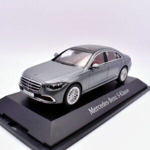Modellino auto scala 1:43 Mercedes Benz S klasse diecast modellismo da collezione