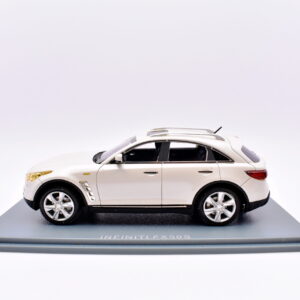 Modellino auto scala 1:43 infiniti FX50S Neo modellismo da collezione