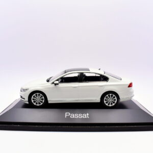 Modellino Auto Scala 1:43 VW passat Herpa modellismo statico