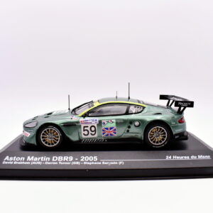 Modellino auto Aston Martin DBR9 IXO racing collection 1:43 diecast modellismo