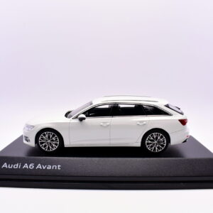 Modellino auto scala 1:43 Audi A6 avant diecast modellismo statico collezione