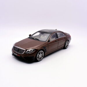 Modellino auto scala 1:43 brabus 850 mercedes benz S 63 amg minichamps diecast modellismo statico