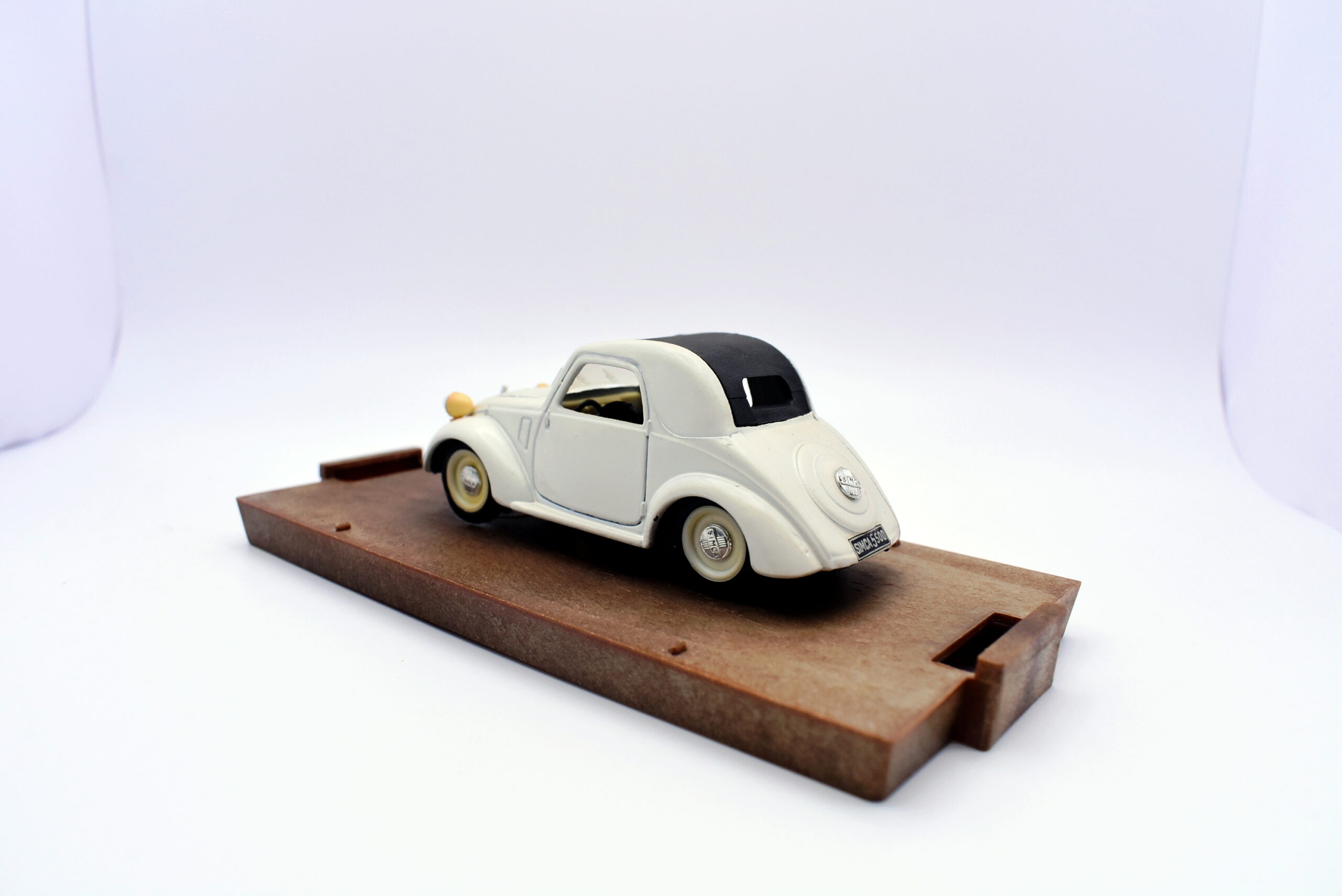 Modellino auto scala 1:43 Fiat 500 topolino Brumm diecast modellismo statico - immagine 3