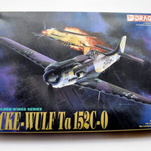 Modellino model kit montaggio FOCKE-WULF TA 152C-0 dragon scala 1:72 modellismo