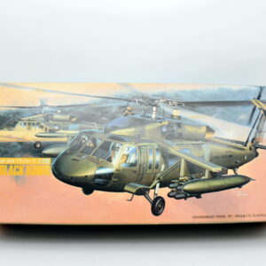 Modellini aerei militari model kit montaggio SIORSKY UH-60A BLACK HAWK hasegawa scala 1:72 modellismo