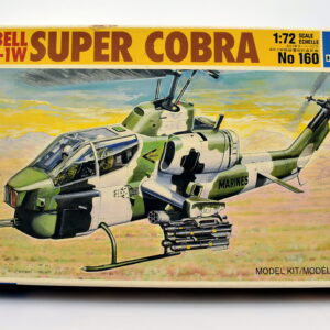 Modellini aerei model kit montaggi BELL AH-1W SUPER COBRA italeri scala 1:72 modellismo