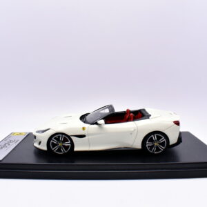 Modellino auto scala 1:43 Ferrari portofino Looksmart modellismo statico