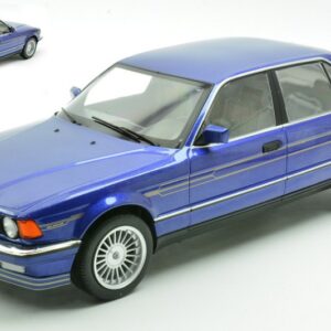 Modellino auto scala 1:18 BMW ALPINA B11 3,5 1992 BLUE diecast modellismo statico
