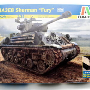 Modellino model kit montaggio carri armati tank M4A3E8 SHERMAN 'FURY' italeri scala 1:35 modellismo