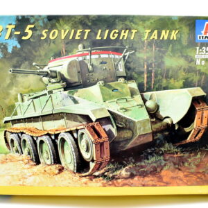 Modellino model kit montaggio carri armati tank BT-5 SOVIET LIGHT TANK italeri scala 1:35 modellismo