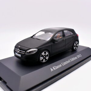 Modellino auto scala 1:43 mercedes a-klasse limited edition schuco modellismo statico