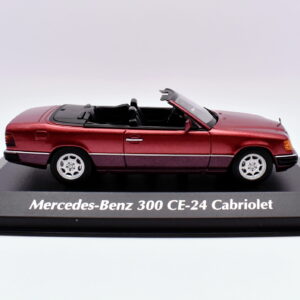 Modellino auto scala 1:43 mercedes benz 300 CE-24 maxichamps diecast modellismo da collezione