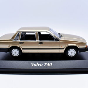 Modellino auto scala 1:43 volvo 740 maxichamps diecast modellismo da collezione