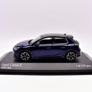 Modellino auto scala 1:43 opel corsa E minichamps diecast modellismo da collezione
