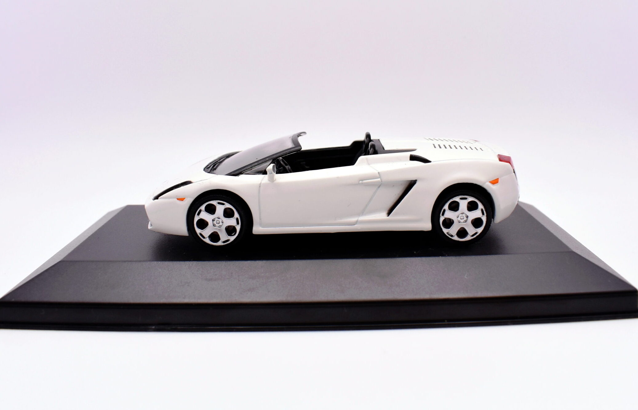 Modellino auto lamborghini gallardo scala 1:43 diecast modellismo statico