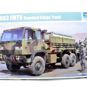 Modellino model kit montaggio carri armati tank M1083 FMTV STANDARD CARGO TRUCK trumpeter scala 1:35 modellismo