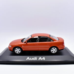 Modellino auto scala 1:43 audi A4 minichamps diecast modellismo da collezione
