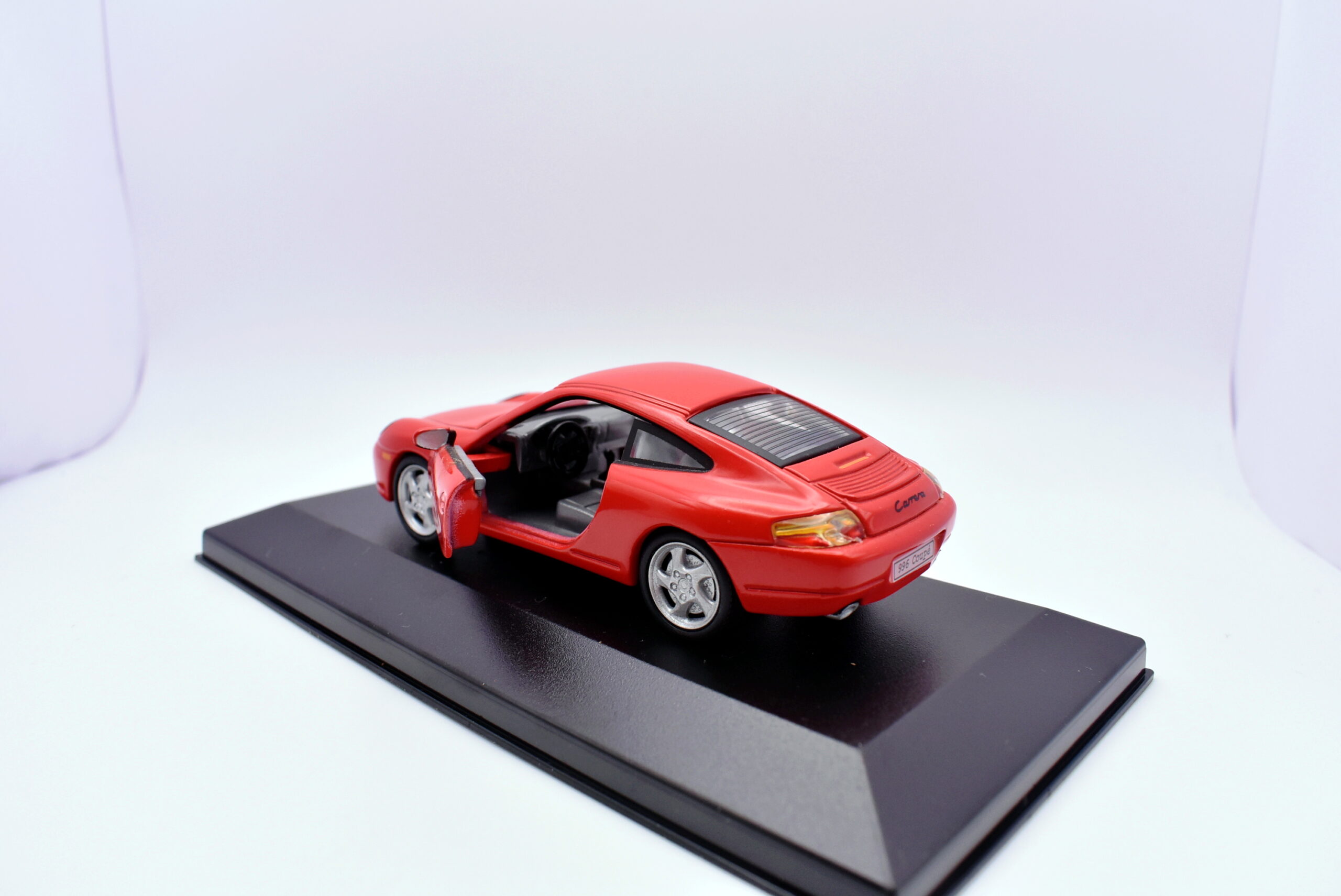 Modellino auto scala 1:43 porsche 911 modellismo da collezione - immagine 3