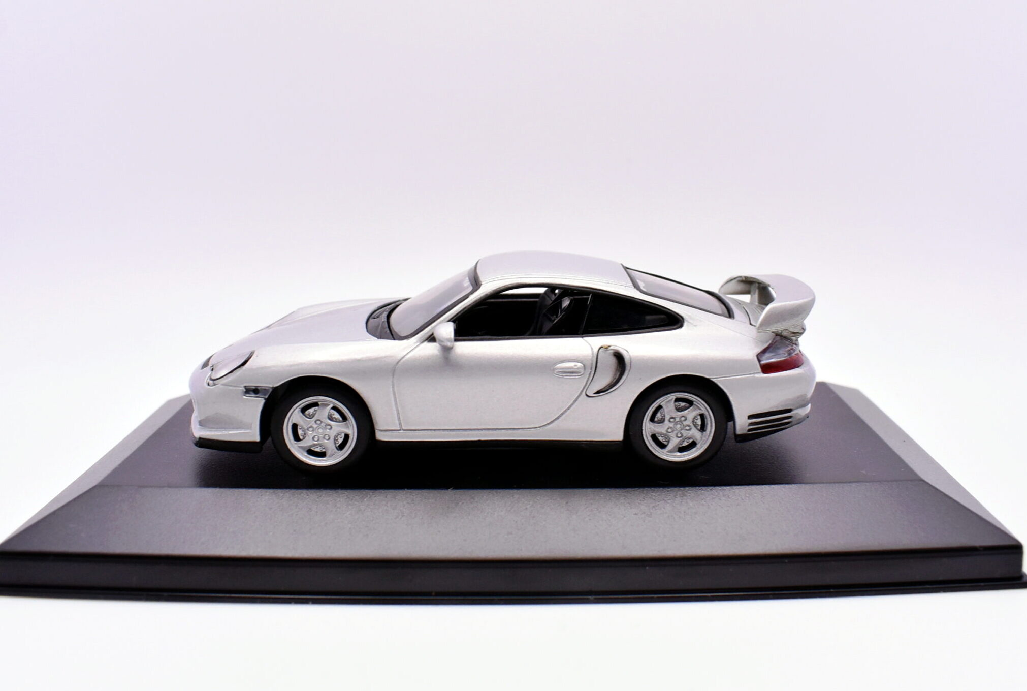 Modellino auto scala 1:43 porsche 911 modellismo da collezione