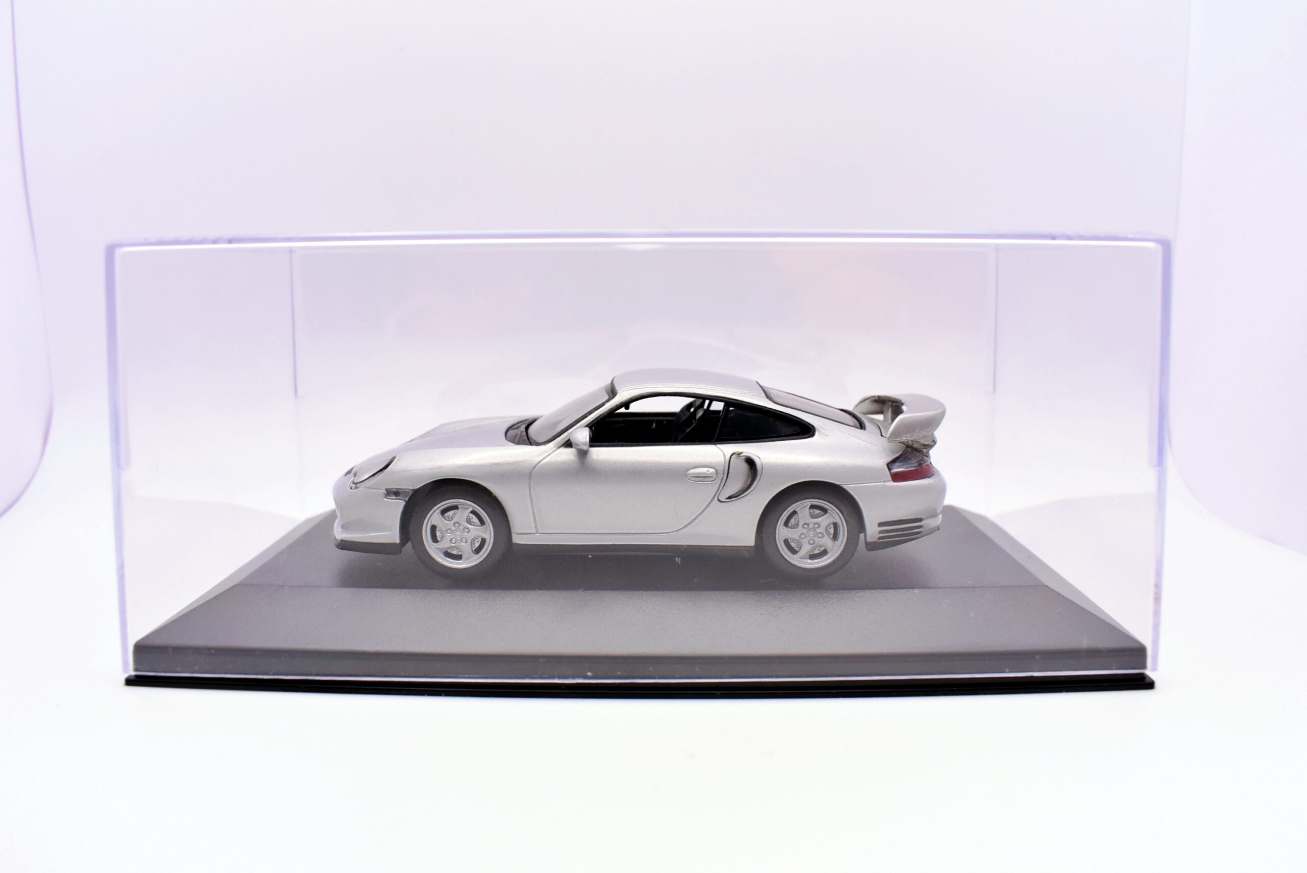 Modellino auto scala 1:43 porsche 911 modellismo da collezione - immagine 4