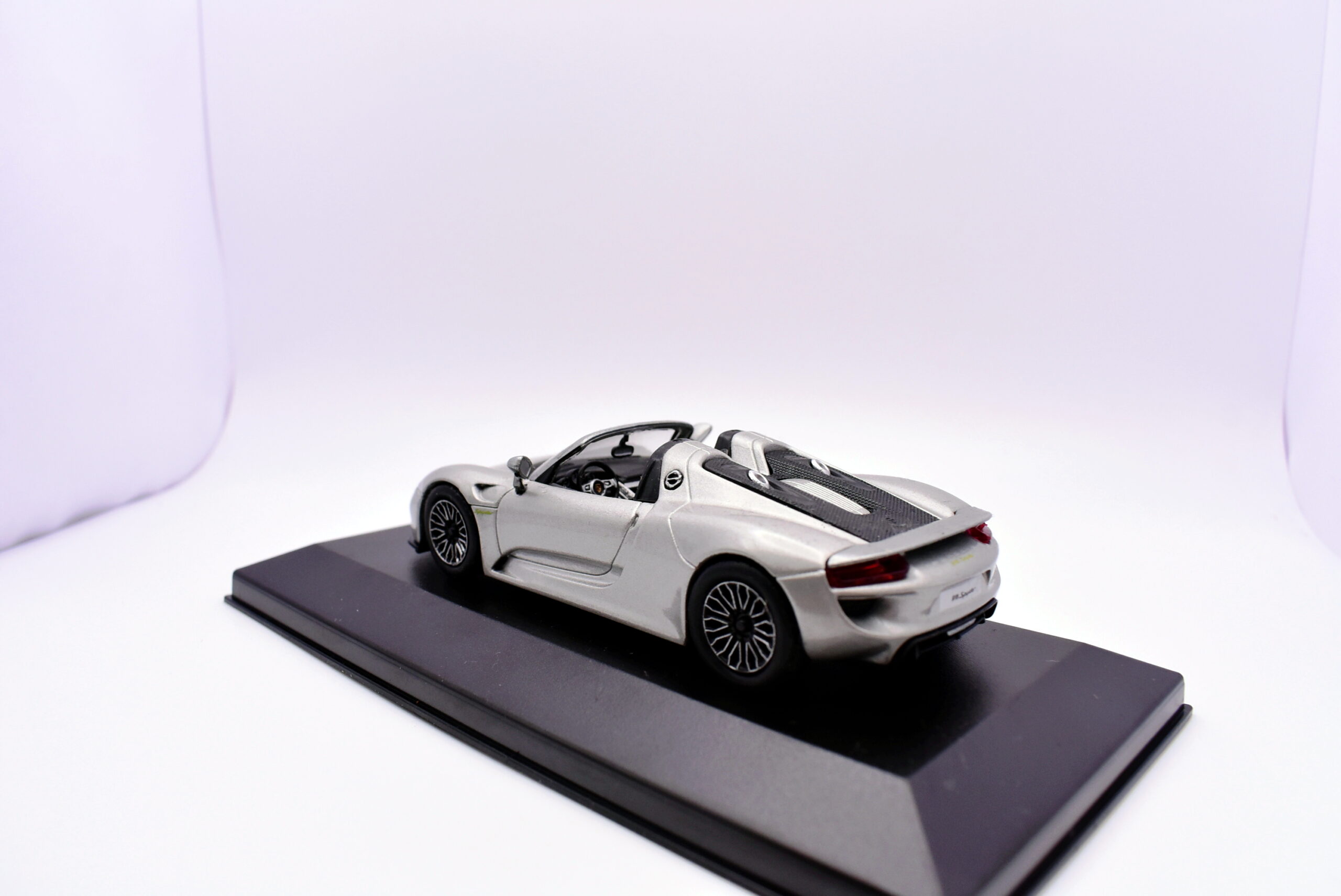 Modellino auto scala 1:43 porsche 918 modellismo da collezione - immagine 3