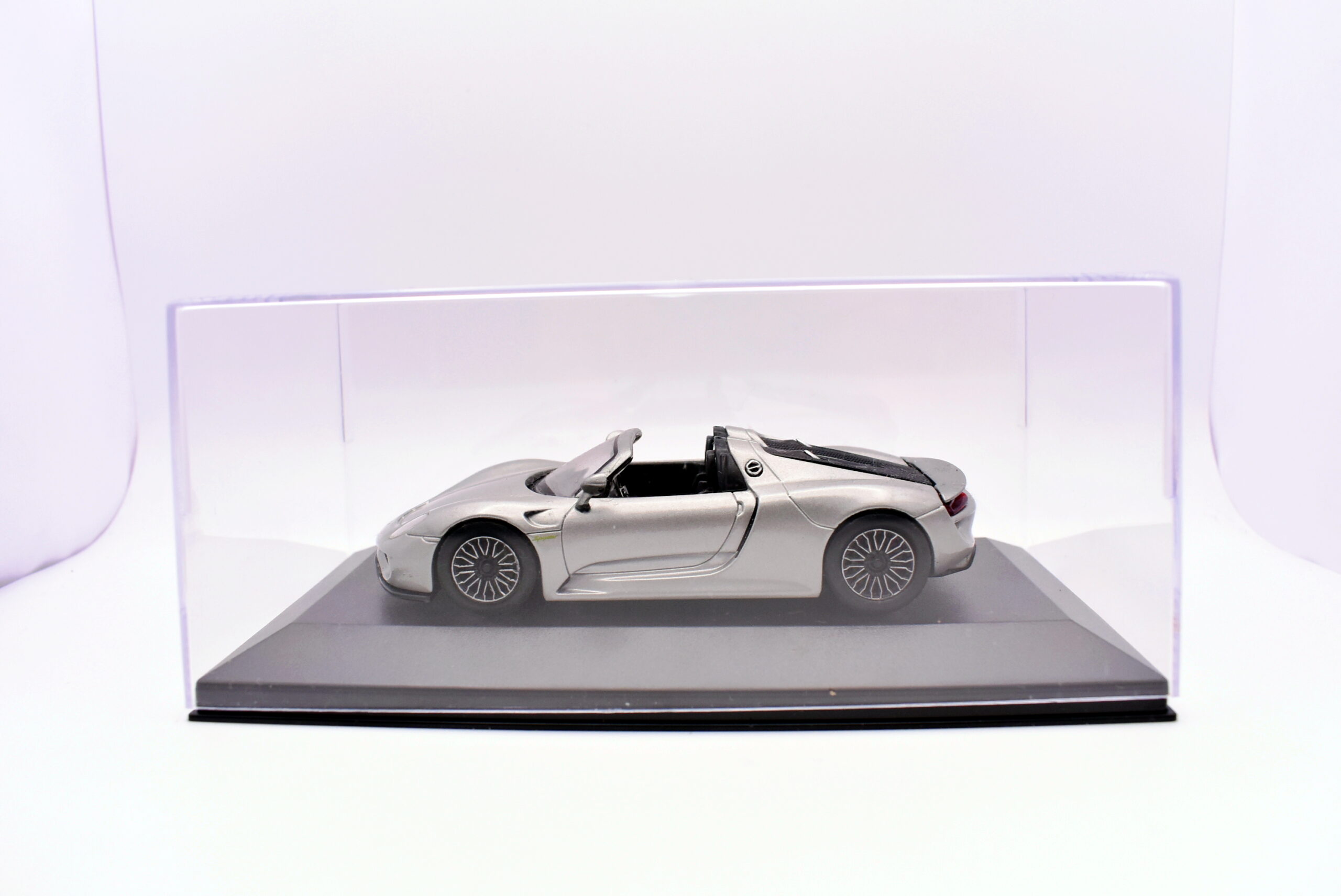 Modellino auto scala 1:43 porsche 918 modellismo da collezione - immagine 4