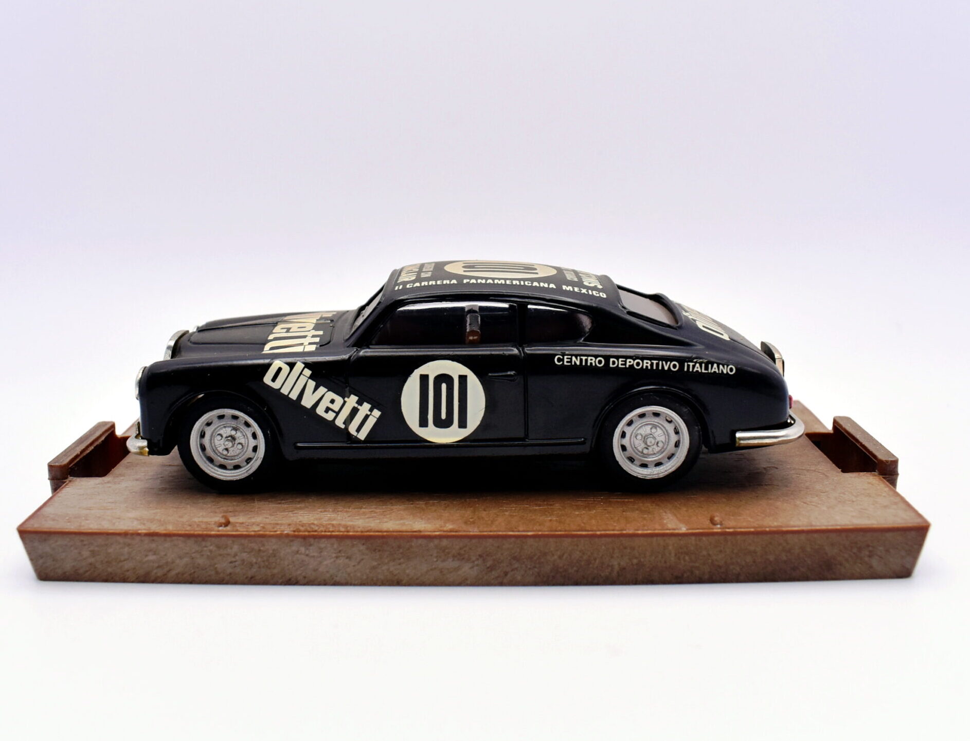Modellino auto scala 1:43 lancia aurelia B20 Brumm diecast modellismo statico