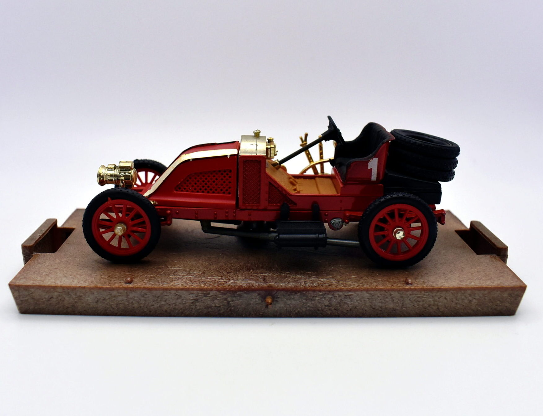 Modellino auto scala 1:43 renault GP 3B 90 HP Brumm diecast modellismo statico