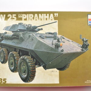 Modellino model kit montaggio carri armati tank LAV 25 PIRANHA esci scala 1:35 modellismo