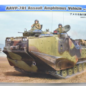 Modellino model kit montaggio carri armati tank AAVP-7A1 ASSAULT AMPHIBIOUS VEHICLE hobby boss scala 1:35 modellismo