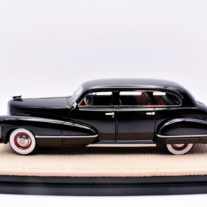 Modellino auto scala 1:43 cadillac series 67 imperial sedan stamp models modellismo statico
