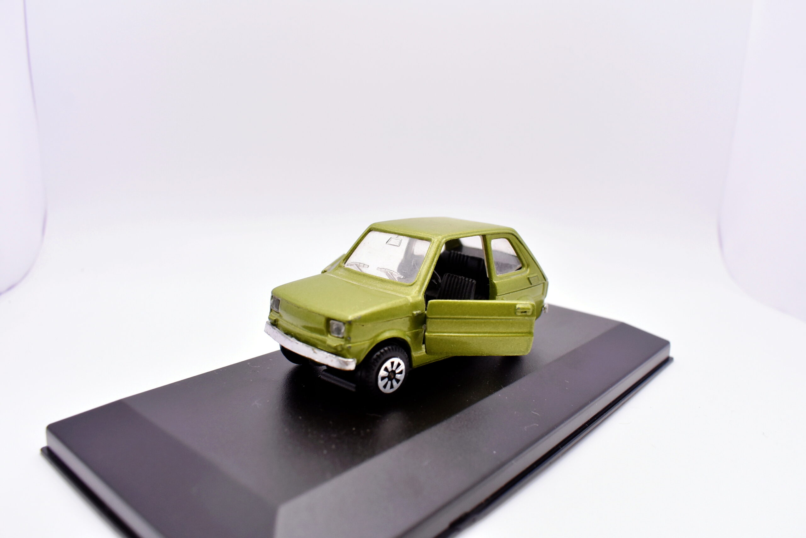 Modellino auto scala 1:43 Fiat 126 Polistil diecast modellismo da collezione - immagine 2