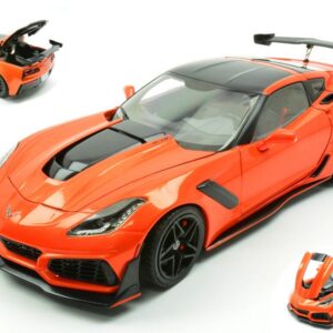 Modellino auto scala 1:18 Ixo Model  CHEVROLET CORVETTE ZR1 2019 ORANGEBLACK diecast modellismo statico