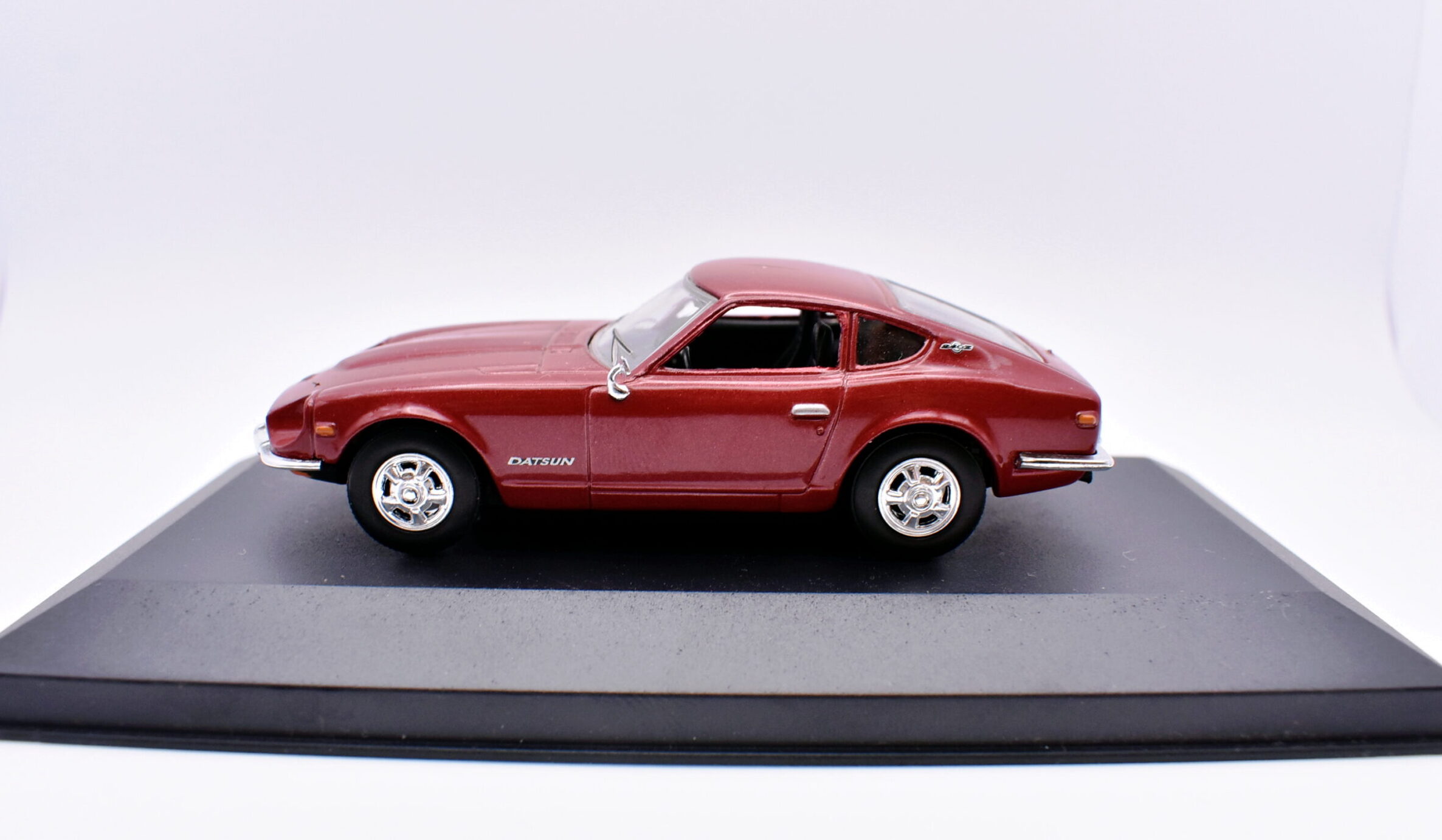 Modellino Auto Scala 1:43 datsun 240Z diecast modellismo statico - immagine 2