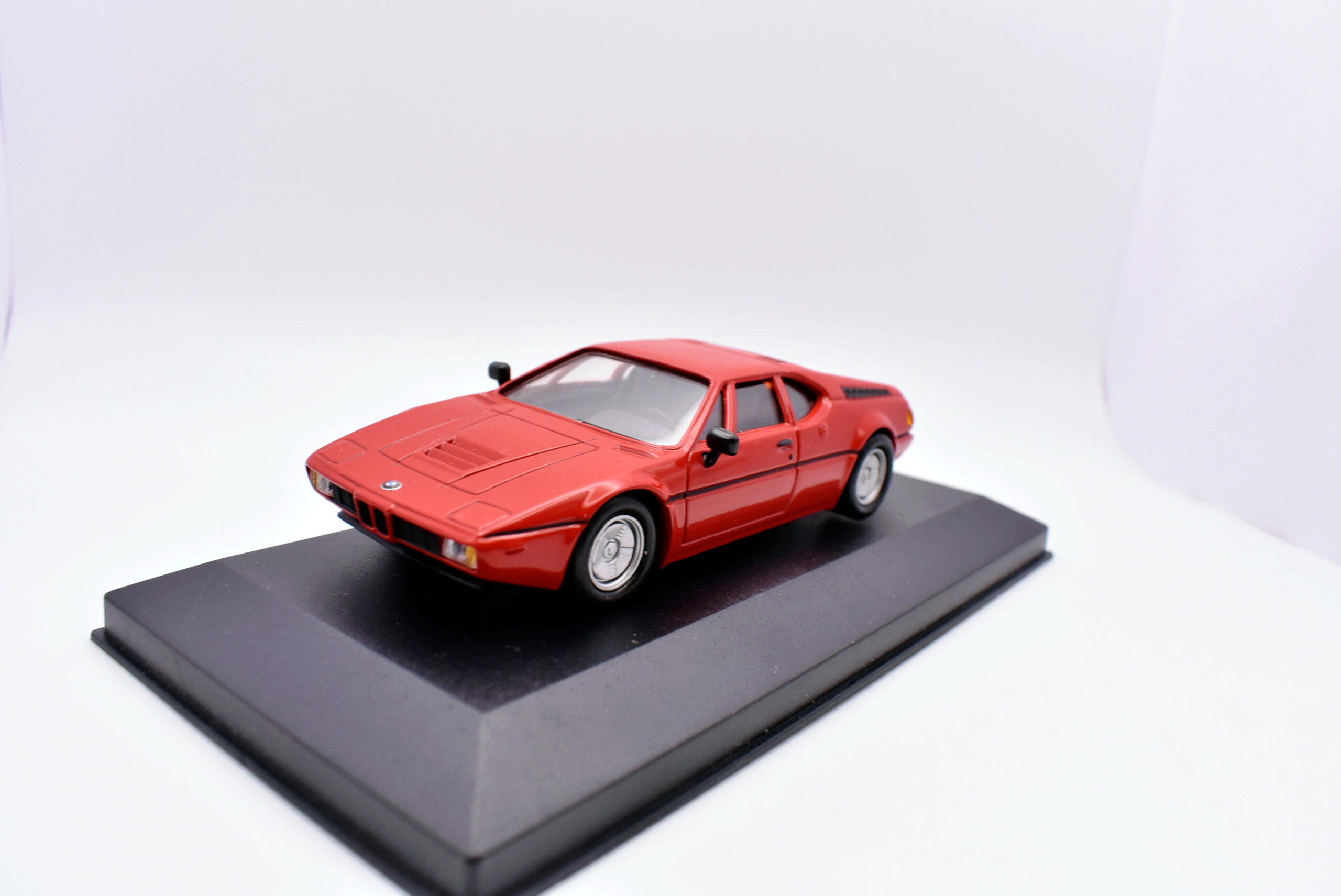 Modellino Auto Scala 1:43 BMW M1 diecast modellismo statico - immagine 3